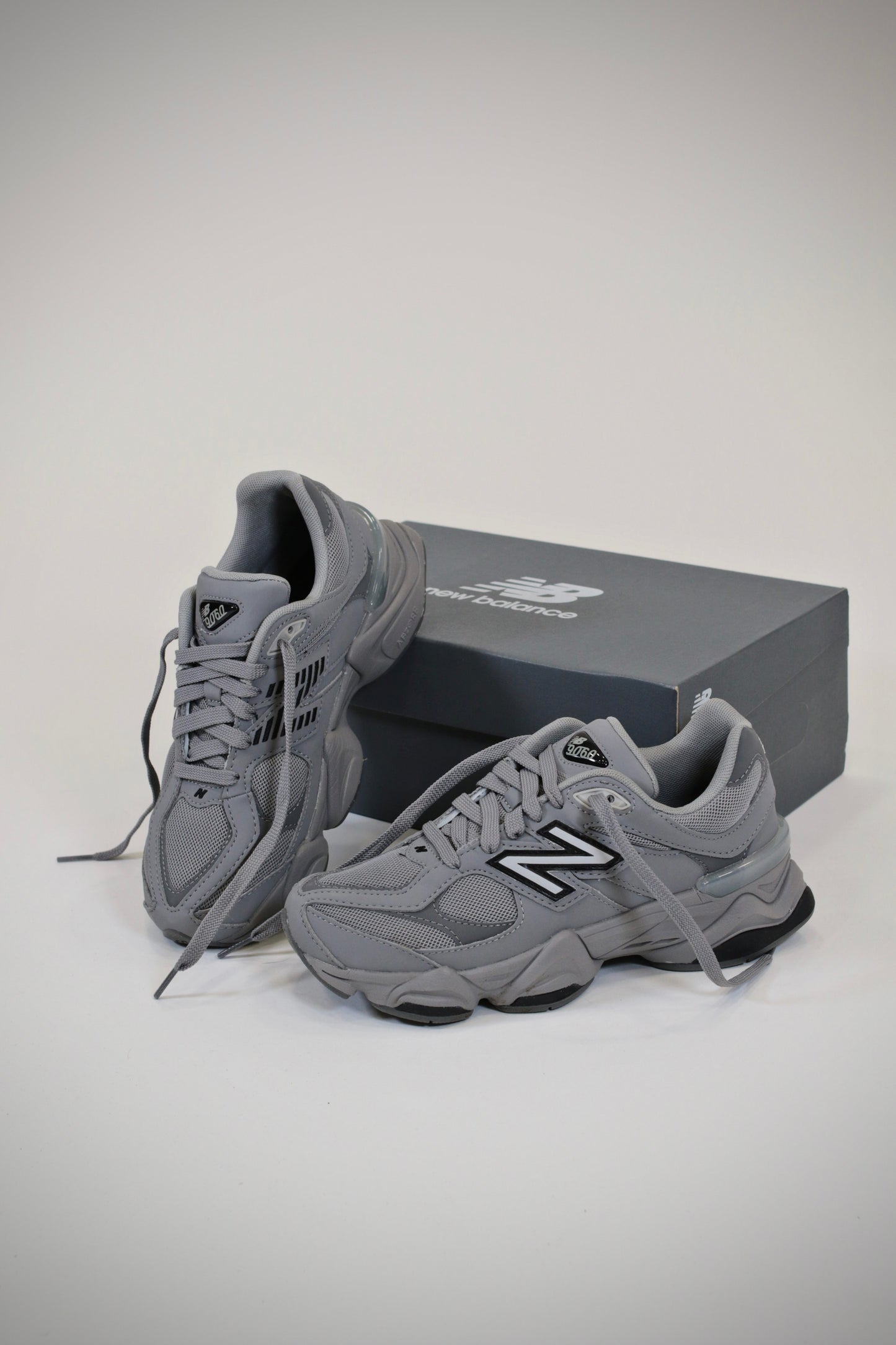 New Balance 9060 Topo