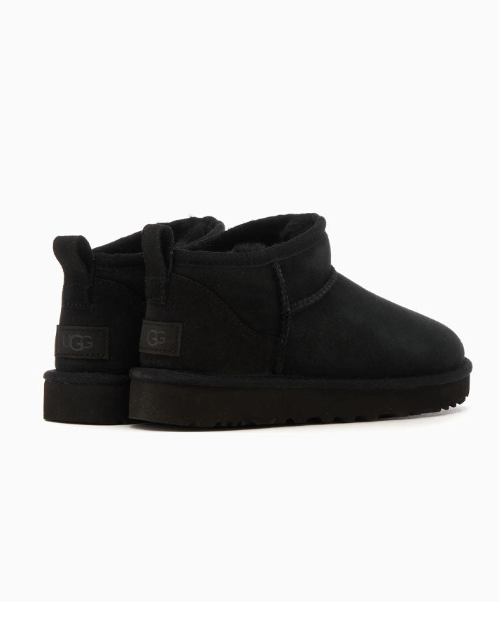 UGG 1116109BLK