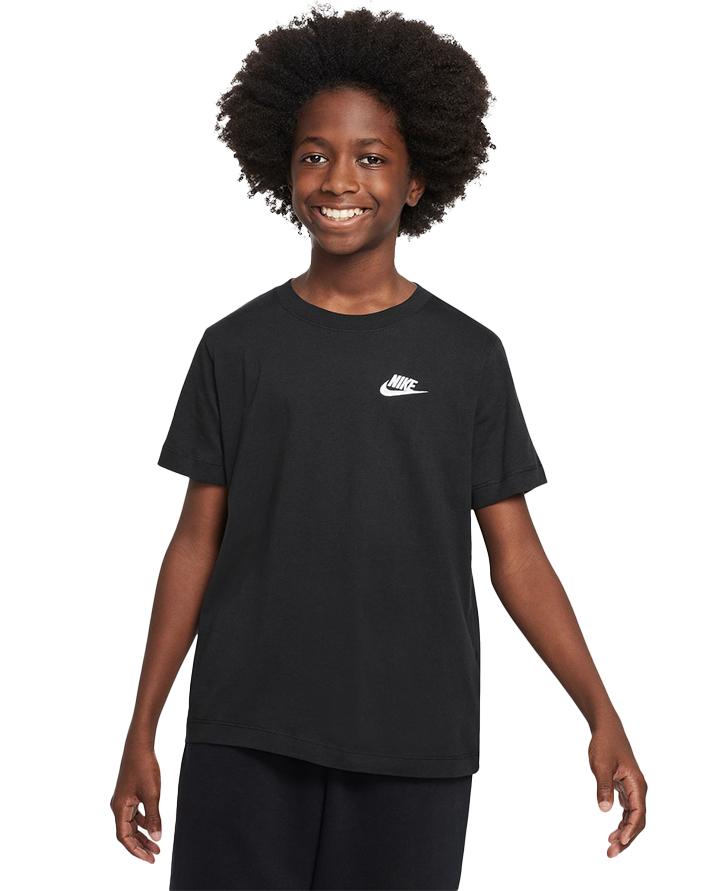nike t-shirt  nike sportswear 