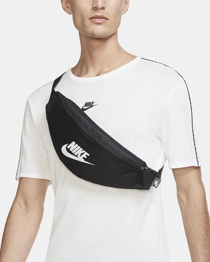 Nike Marsupio Heritage Nero 