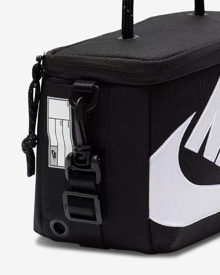 
                  
                    Nike Mini Borsa Nero  FN3059010 NIKE
                  
                