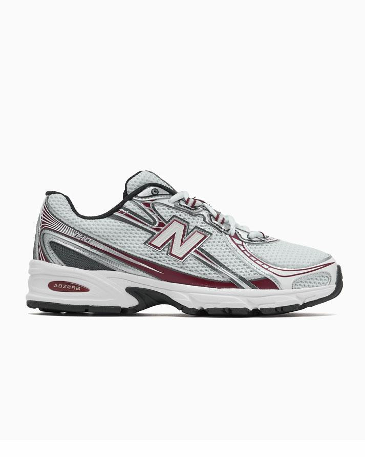 New Balance 740 UOMO 